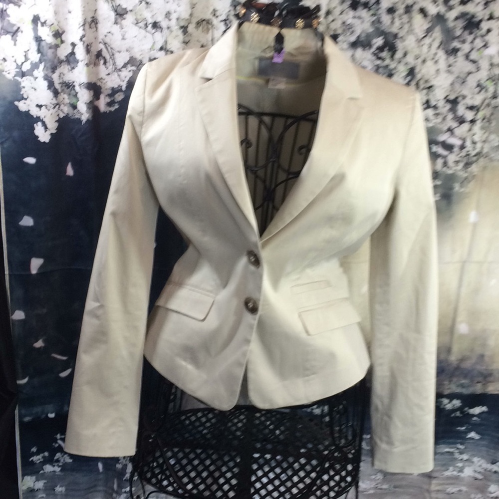 ❣️🔥H & M Cream Blazer! Sz 4